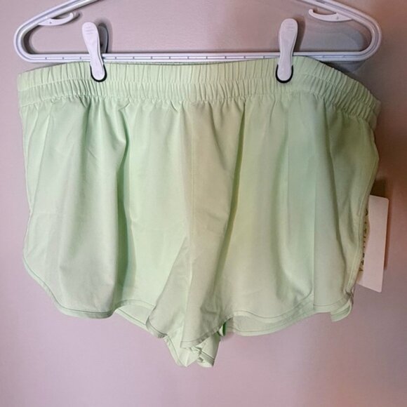 ATHLETA New Speedwork Mid Rise Run Shorts Lined Mint Green Lightweight Size XL - Picture 3 of 12
